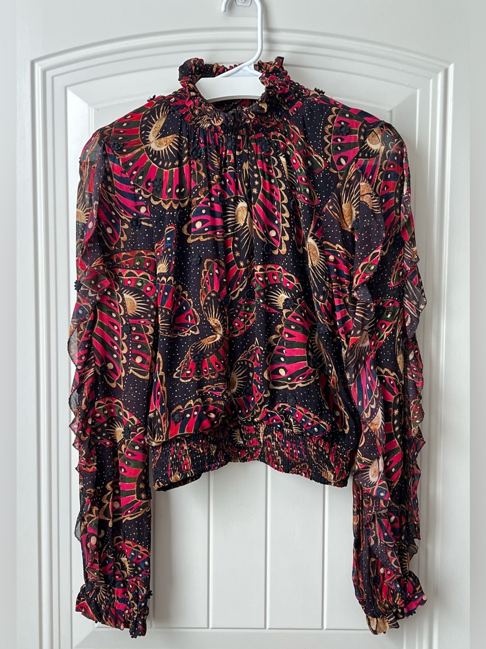 FARM Rio Black Pink Gold Printed Ruffle-Neck Blouse - Picture 2 of 15